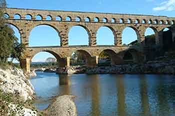 aqueduct Pont du Gard